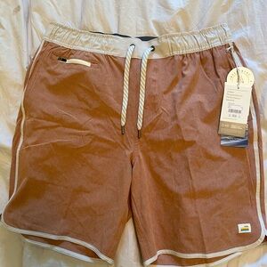 Vuori Athletic Shorts in Brown and Cream NWT